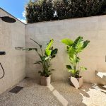 SM-master-bedroom-outdoor-shower-sainte-maxime-rent
